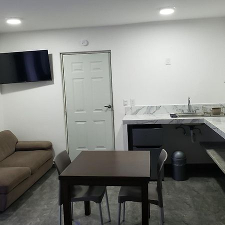 Casa Aura - King Suite With Kitchen And Balcony - 1St Floor Исла-Мухерес Экстерьер фото
